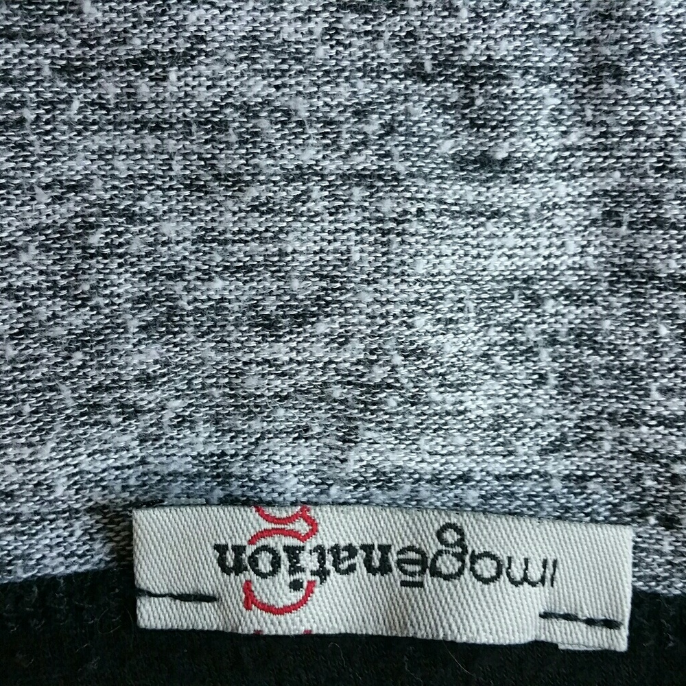 T-Shirt - Picture 2 of 2